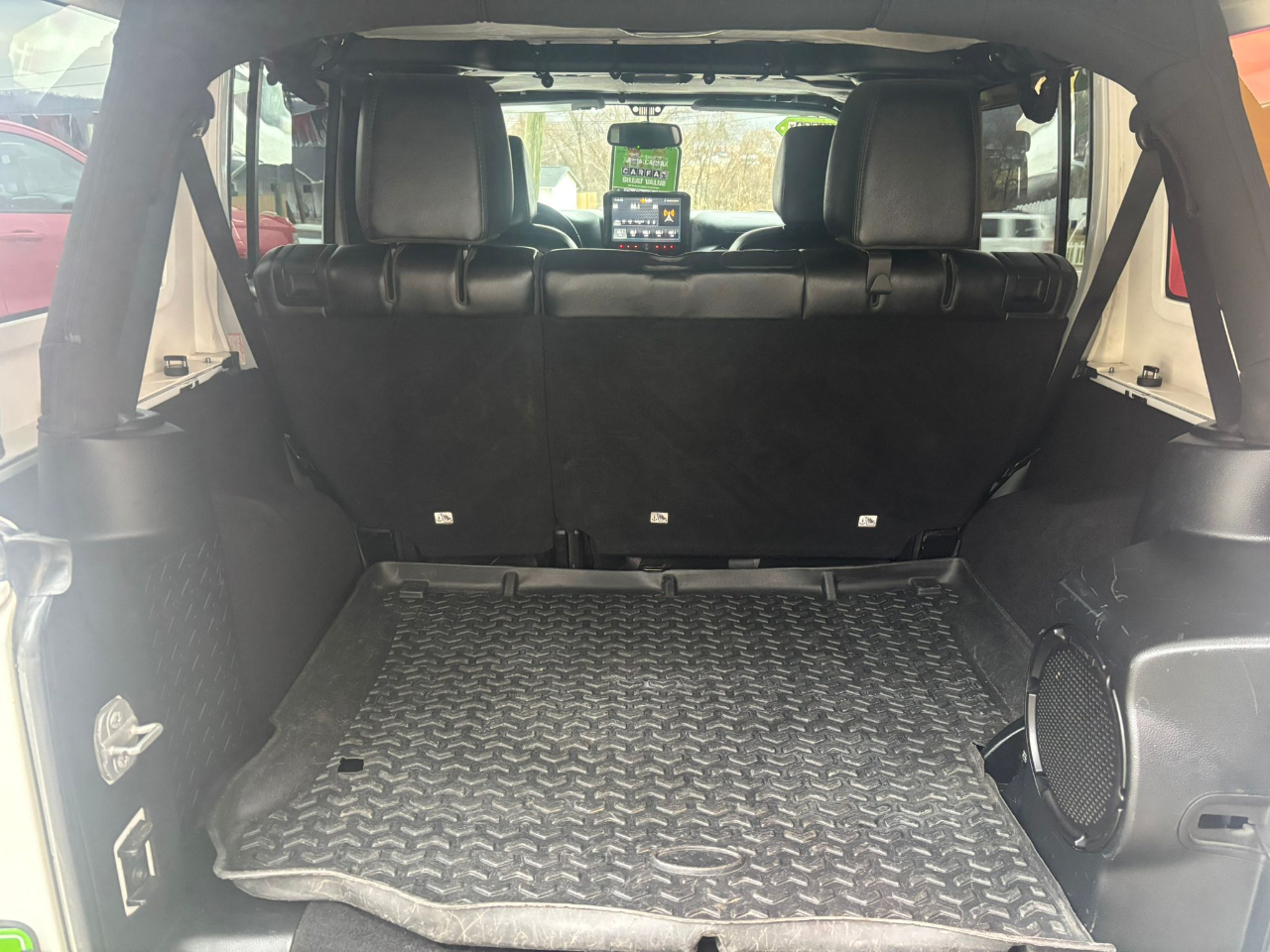 Jeep Wrangler Unlimited Sahara 4WD 2014