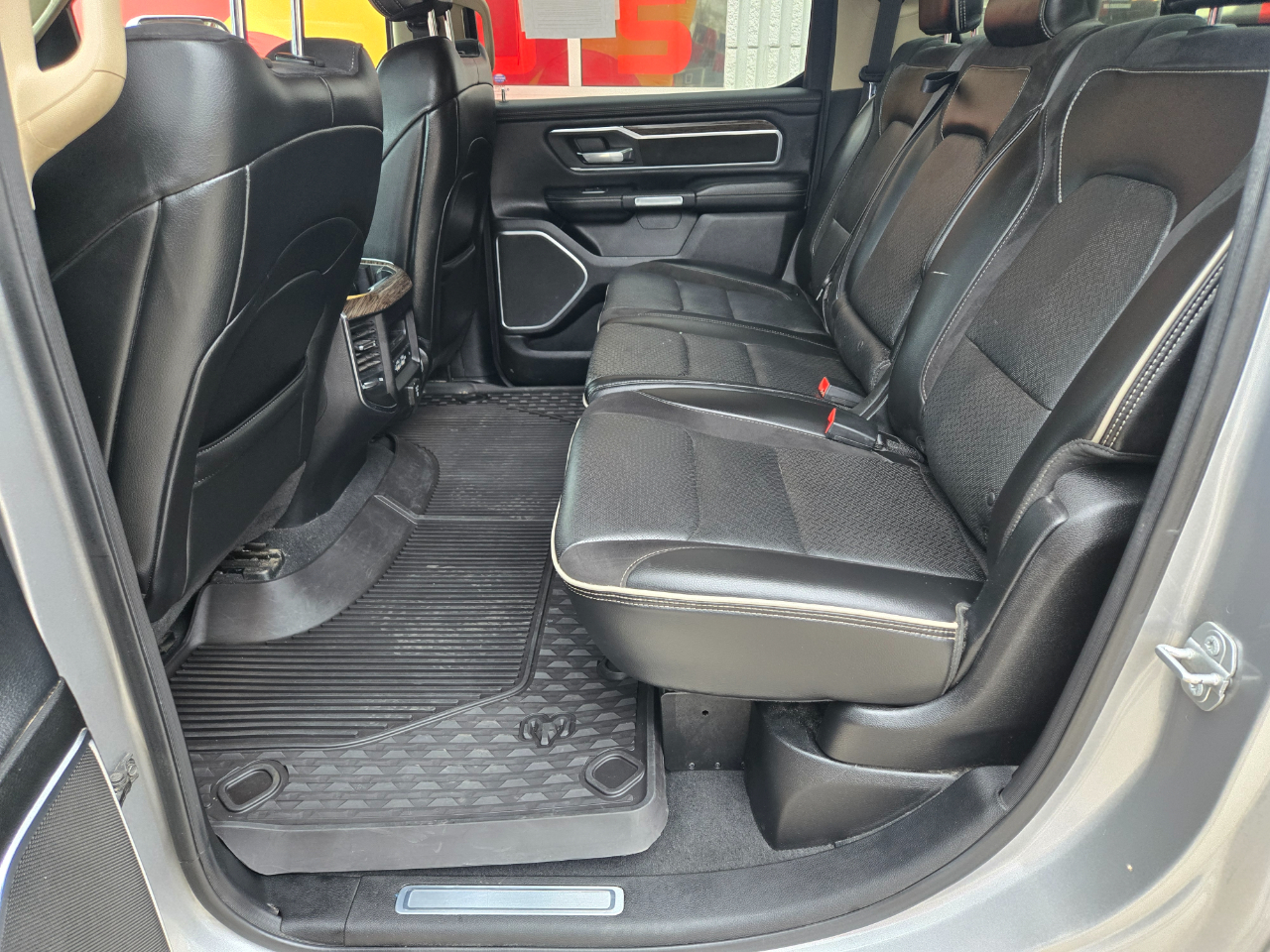 RAM 1500 Laramie Crew Cab LWB 4WD 2019