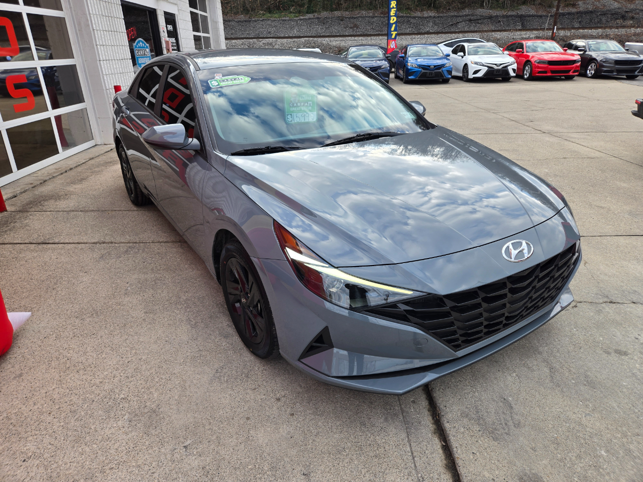 Hyundai Elantra SEL 2021