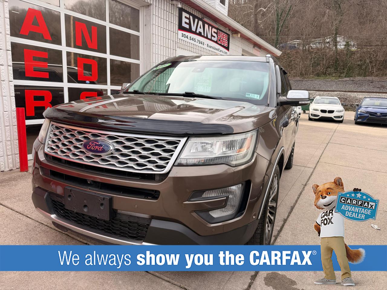 2016 Ford Explorer Platinum's photo