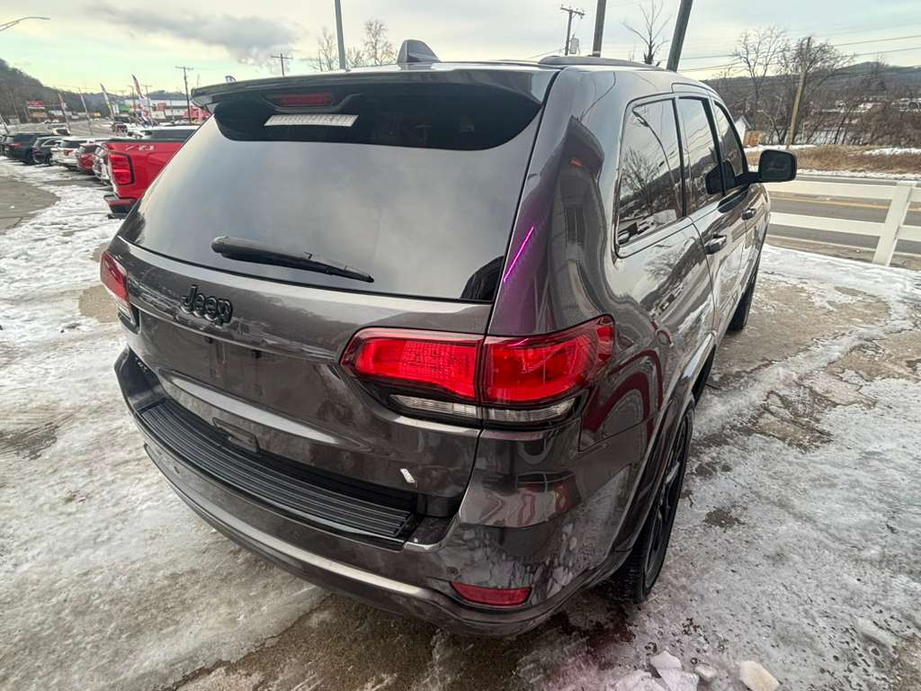 Jeep Grand Cherokee Laredo 4WD 2018