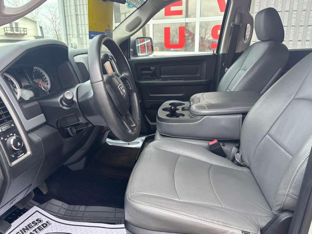 RAM 1500 Tradesman Crew Cab SWB 4WD 2014