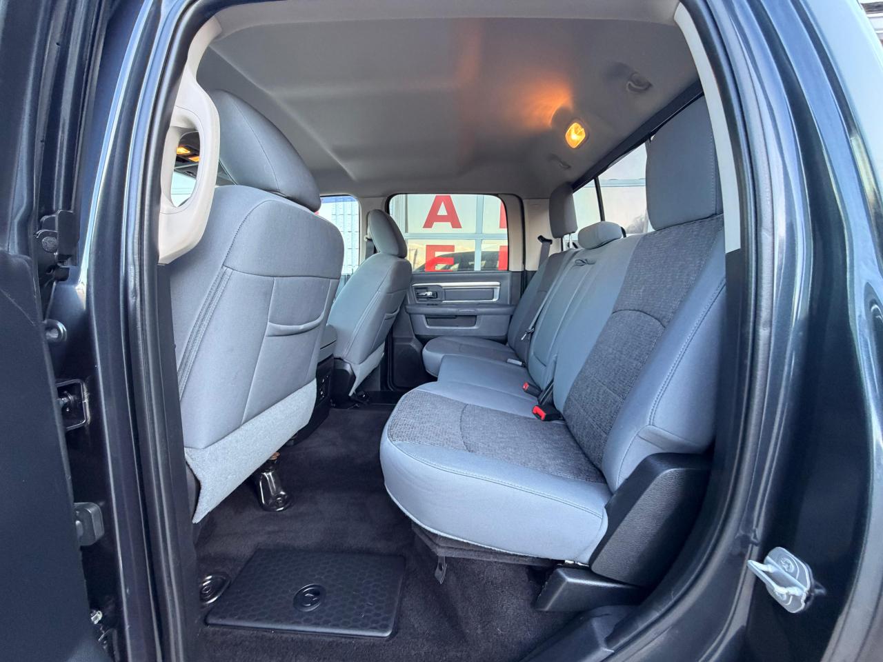 RAM 1500 SLT Crew Cab SWB 4WD 2015