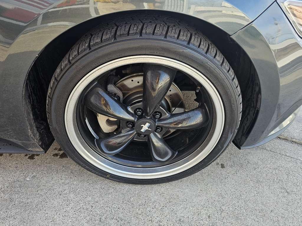 Ford Mustang V6 Coupe 2015