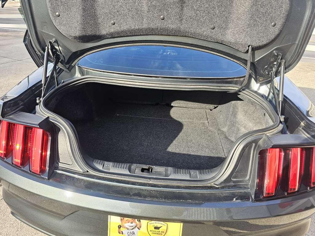 Ford Mustang V6 Coupe 2015