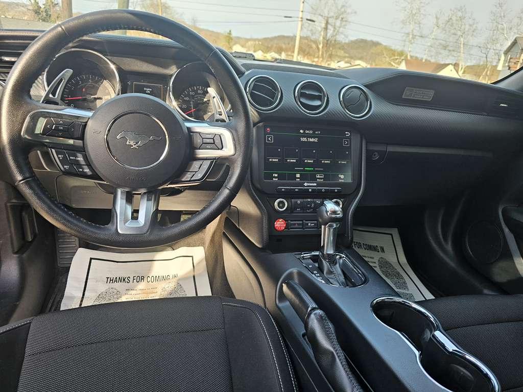 Ford Mustang V6 Coupe 2015