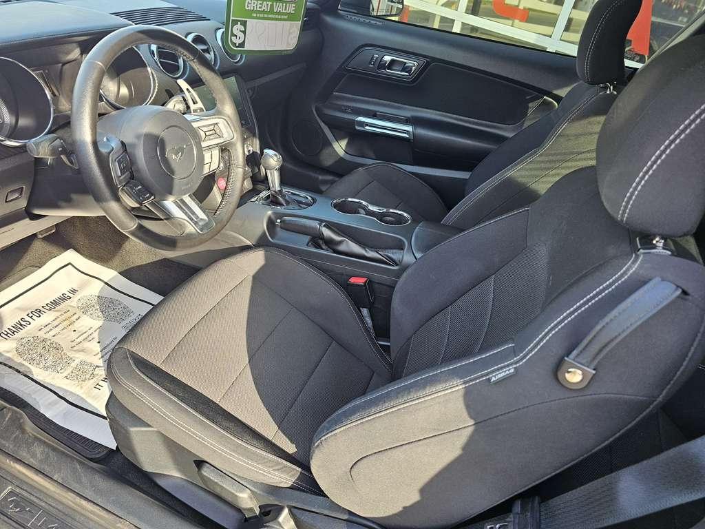 Ford Mustang V6 Coupe 2015