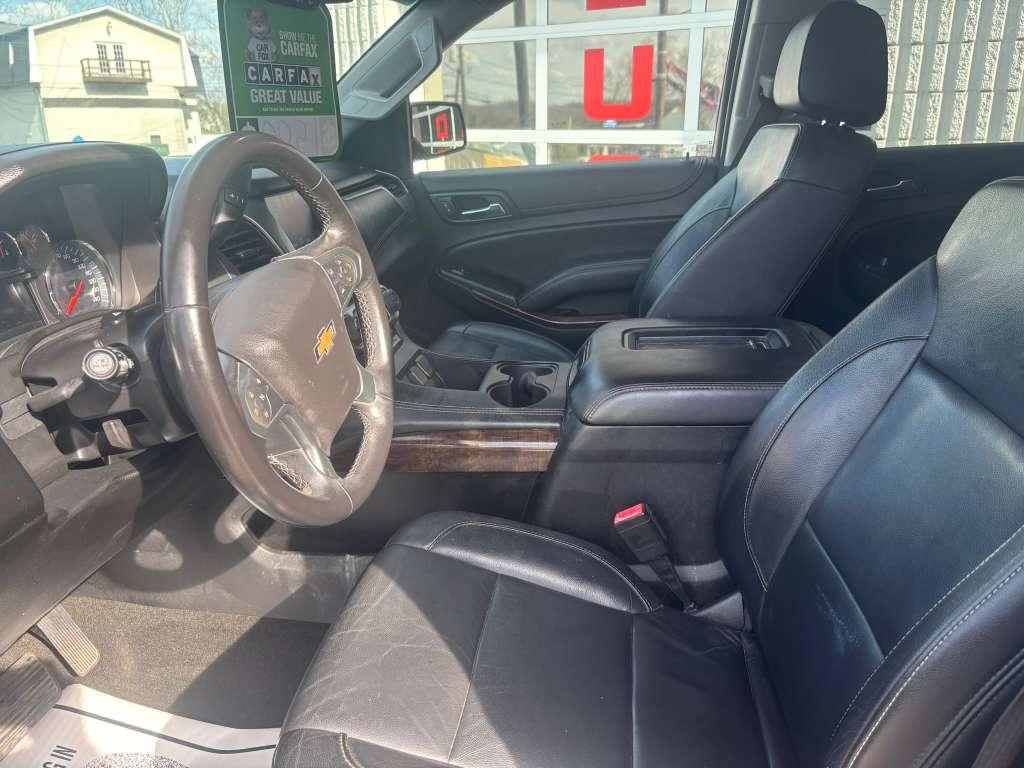 Chevrolet Suburban LT 4WD 2018