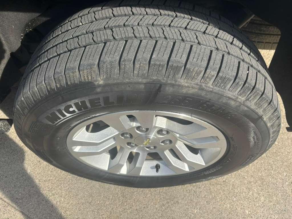 Chevrolet Suburban LT 4WD 2018