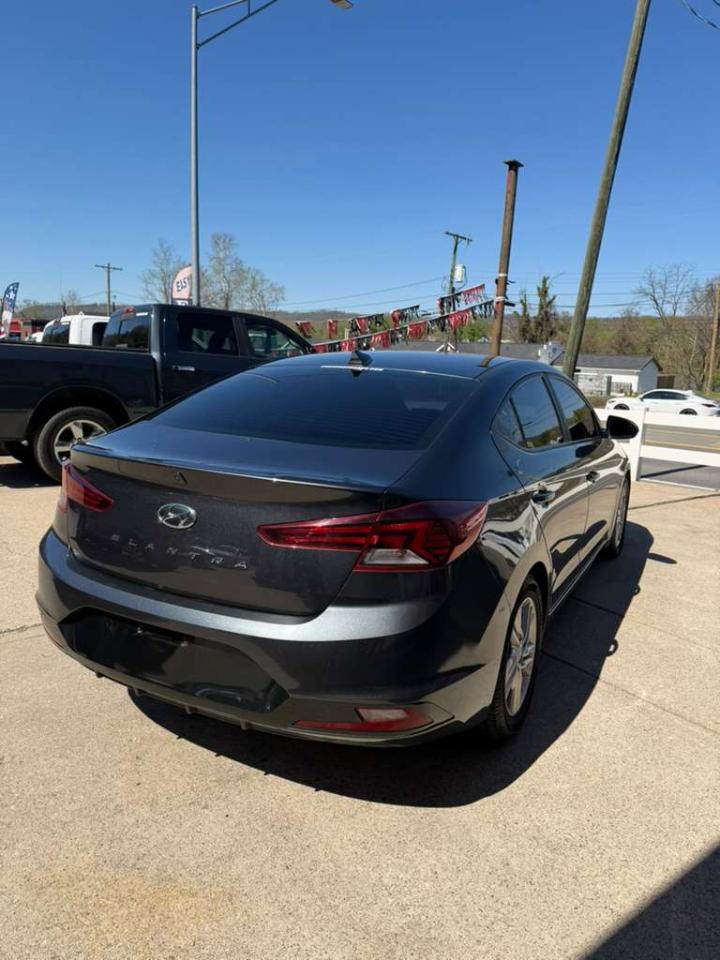 Hyundai Elantra Limited 2020