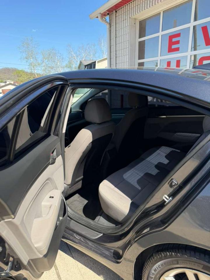 Hyundai Elantra Limited 2020