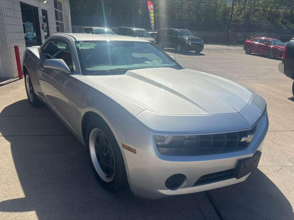 Chevrolet Camaro LS Coupe 2012