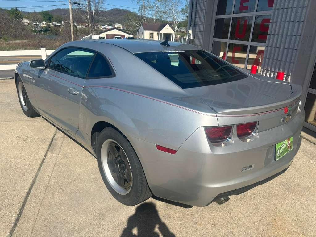 Chevrolet Camaro LS Coupe 2012