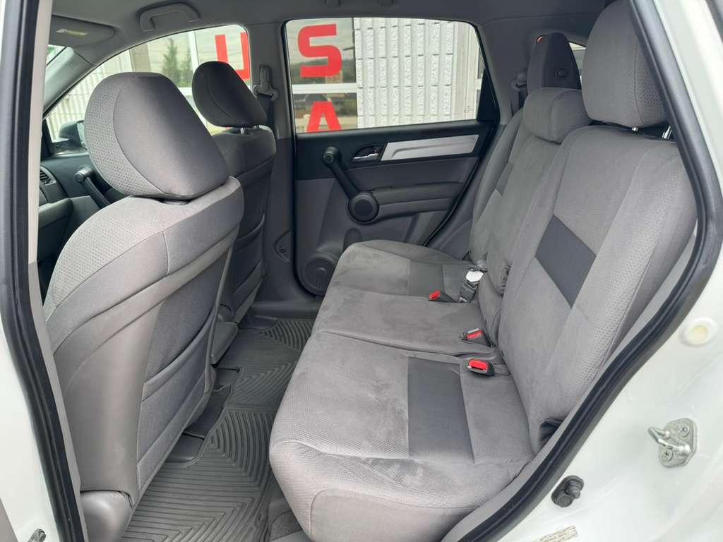 Honda CR-V SE 4WD 5-Speed AT 2011