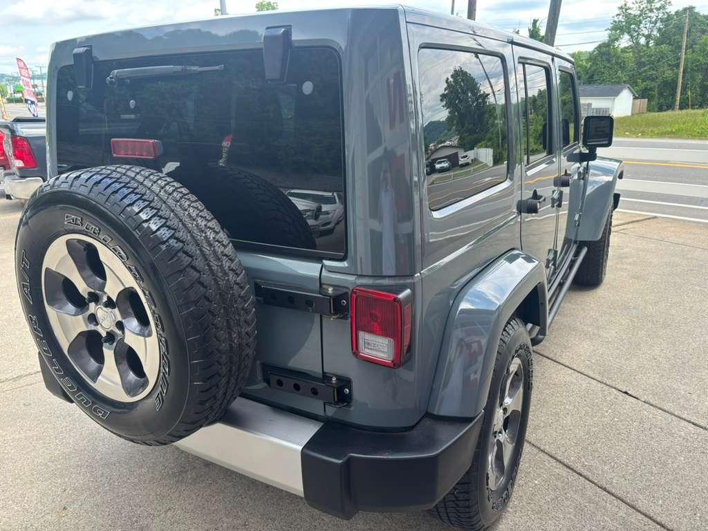 Jeep Wrangler Unlimited Sahara 4WD 2015
