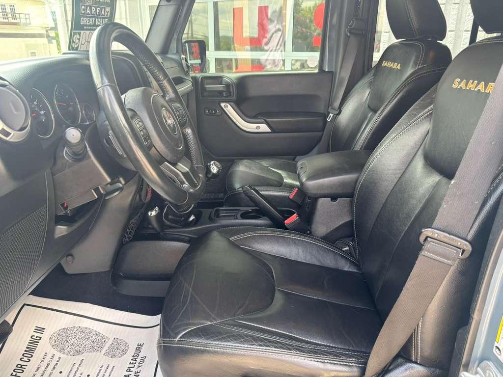 Jeep Wrangler Unlimited Sahara 4WD 2015