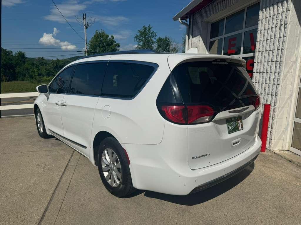 Chrysler Pacifica Touring-L 2018