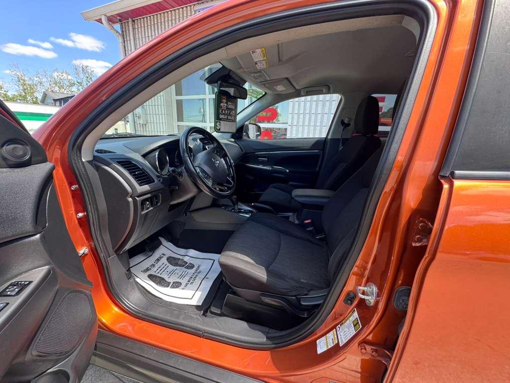 Mitsubishi Outlander Sport 2.0 ES 4WD CVT 2020