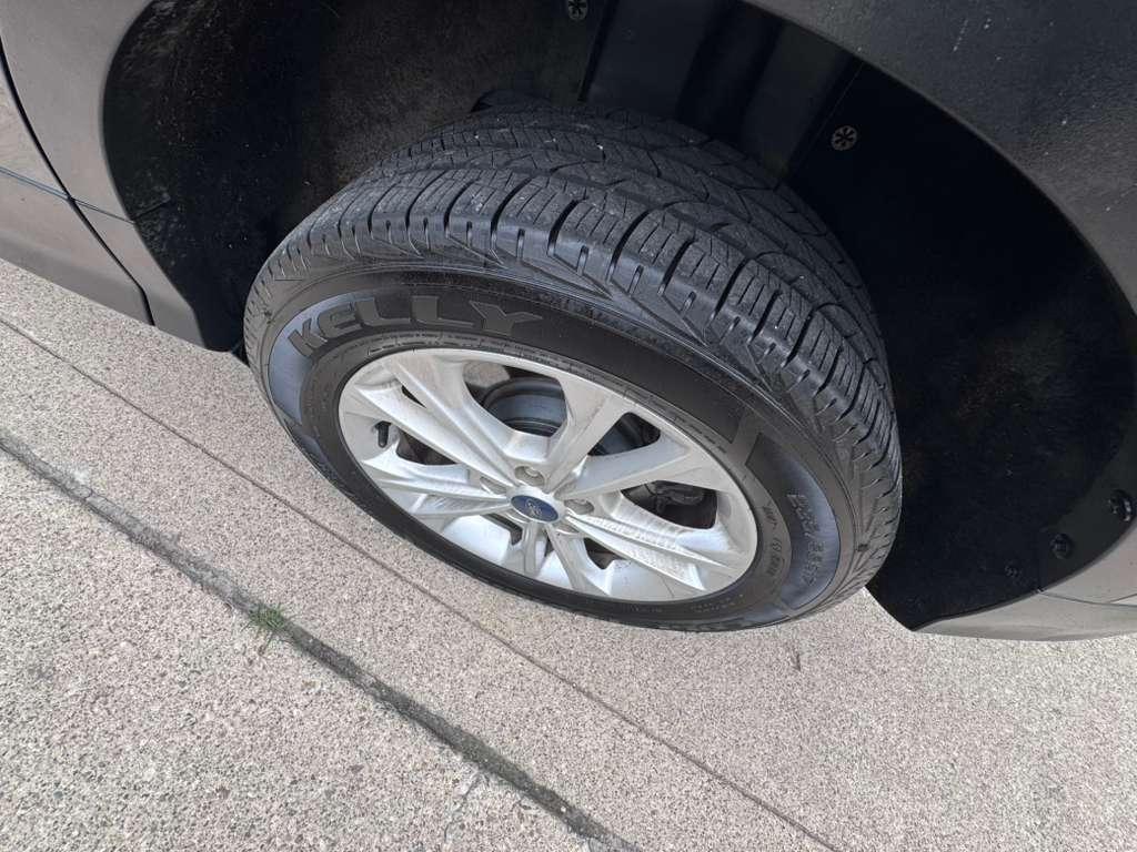 Ford Escape SEL 4WD 2019