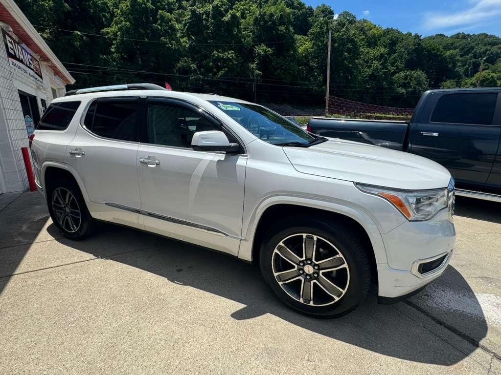 GMC Acadia Denali AWD 2018