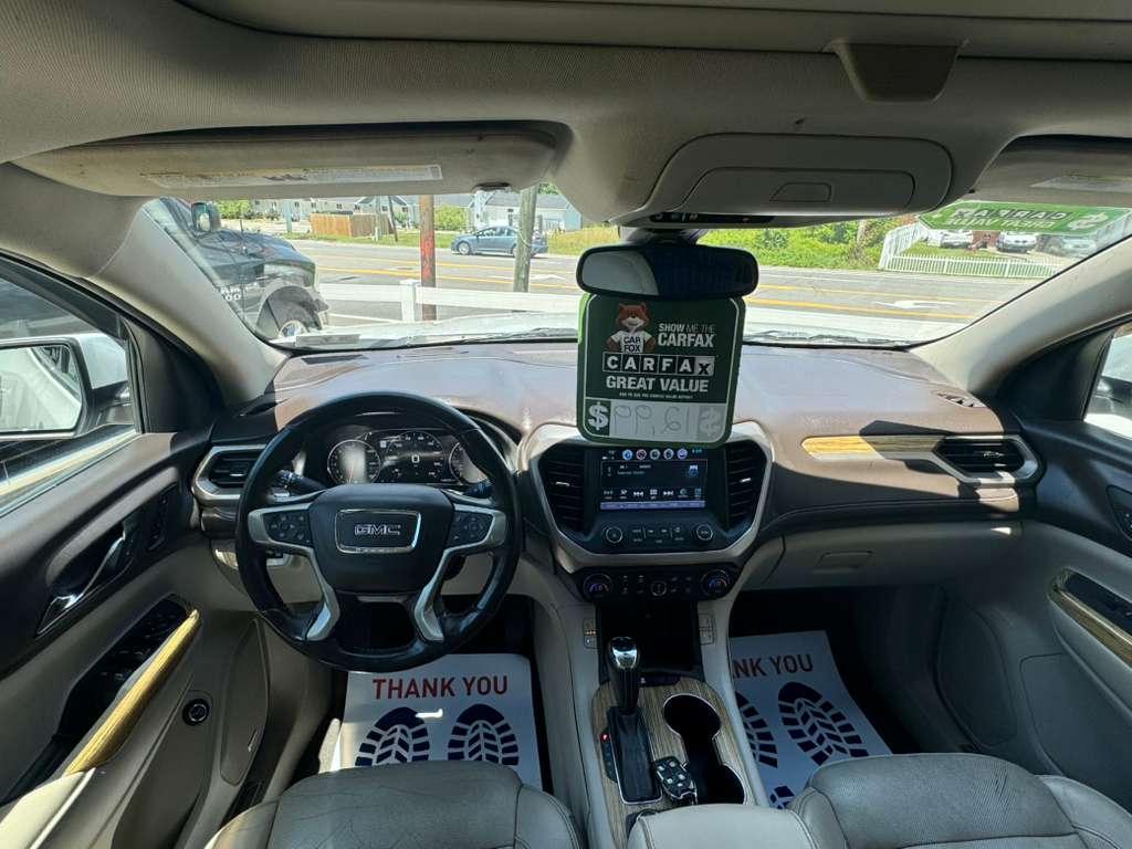 GMC Acadia Denali AWD 2018
