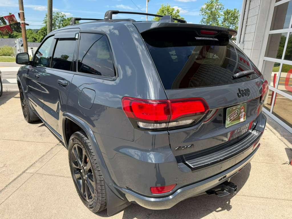 Jeep Grand Cherokee Laredo 4WD 2018