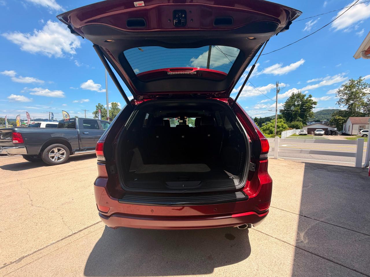 Jeep Grand Cherokee Laredo 4WD 2018