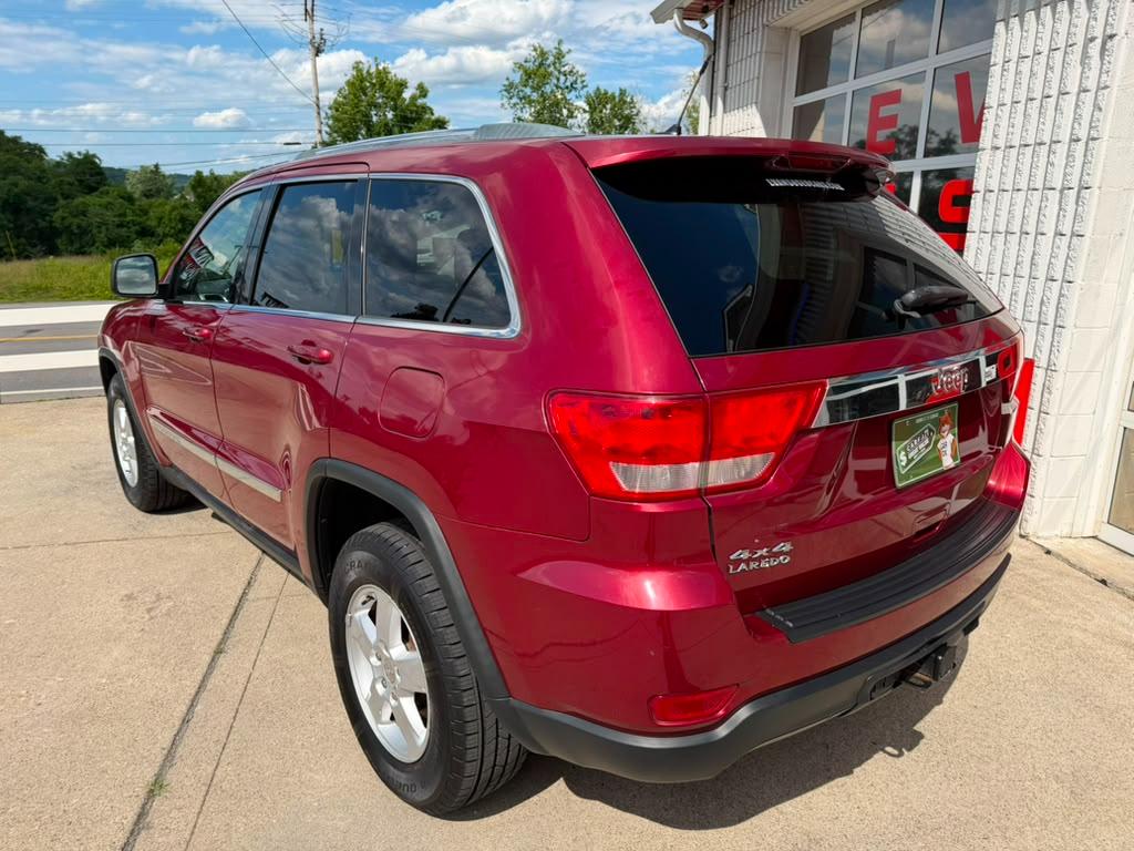 Jeep Grand Cherokee Laredo 4WD 2012