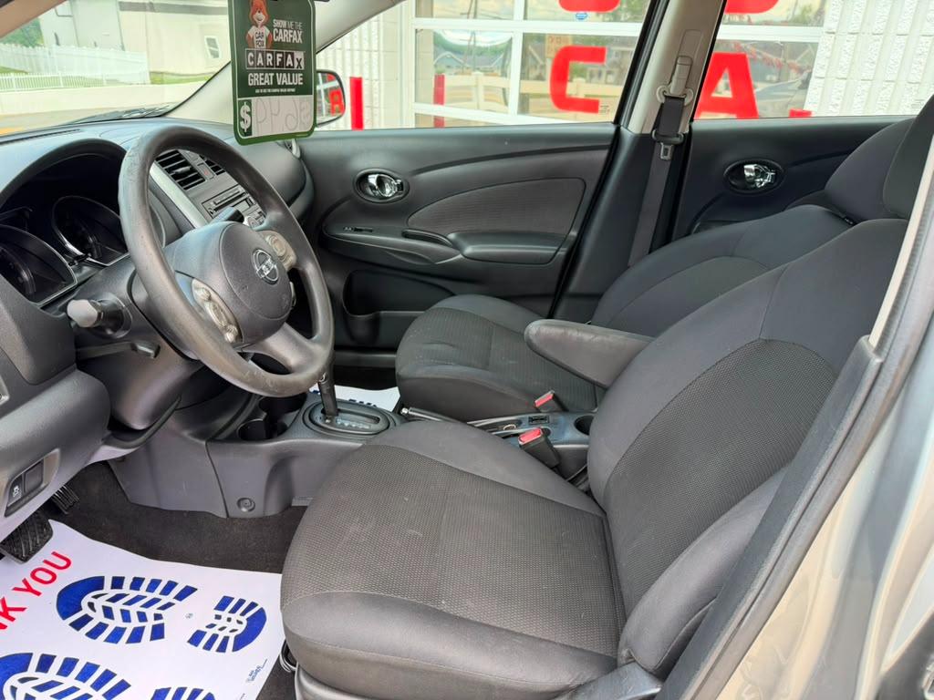 Nissan Versa 1.6 S 4A 2013