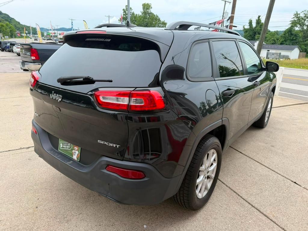Jeep Cherokee Sport 4WD 2016