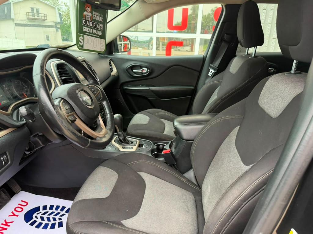 Jeep Cherokee Sport 4WD 2016