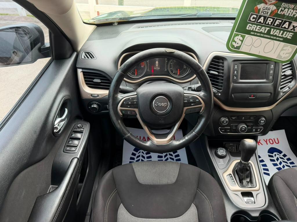 Jeep Cherokee Sport 4WD 2016