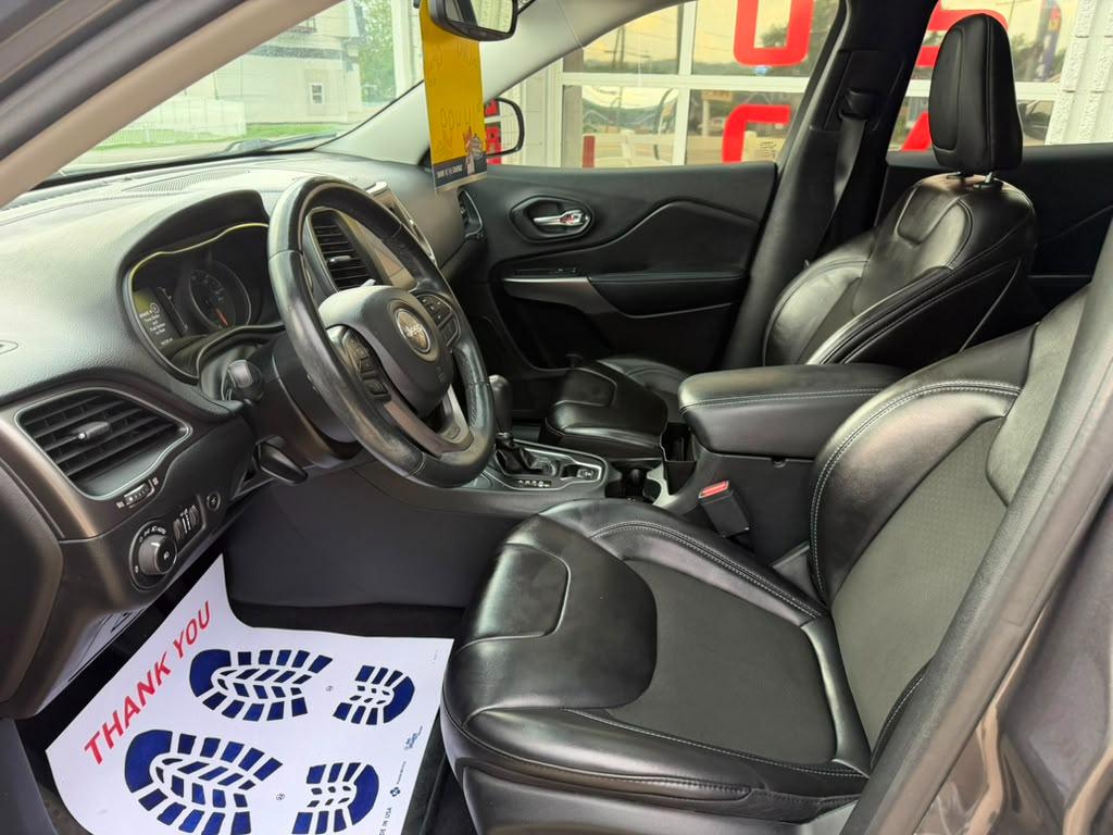 Jeep Cherokee Latitude Plus 4WD 2019