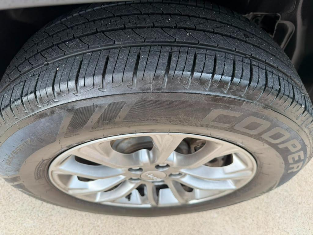 Jeep Cherokee Latitude Plus 4WD 2019