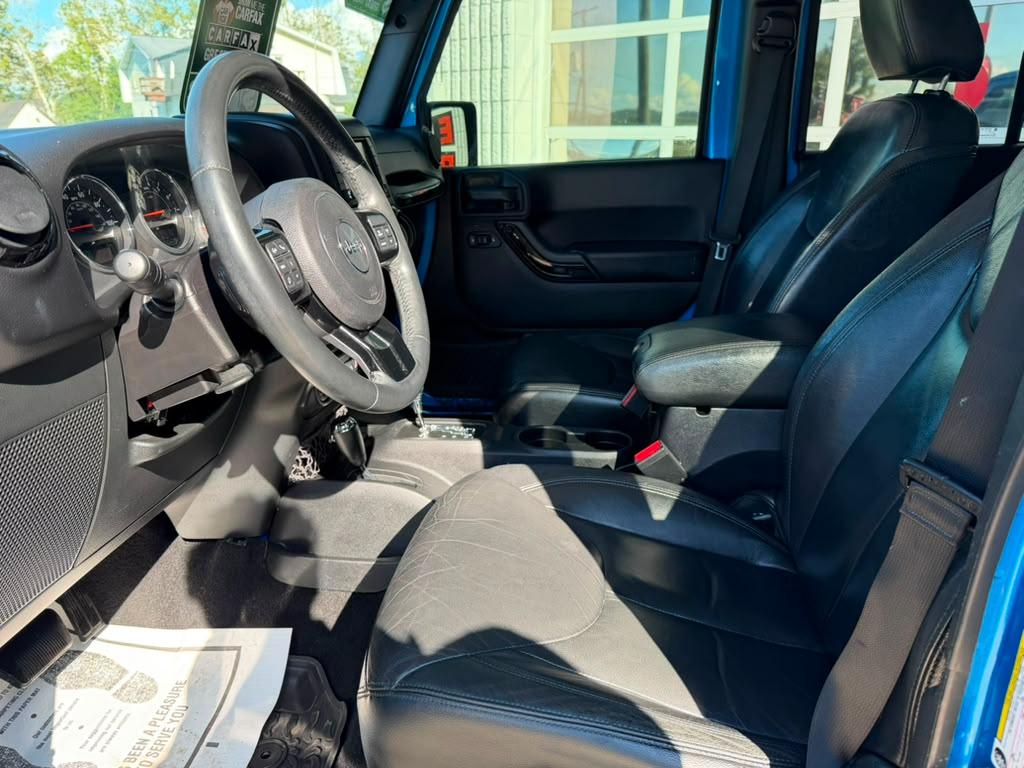 Jeep Wrangler Unlimited Sahara 4WD 2015