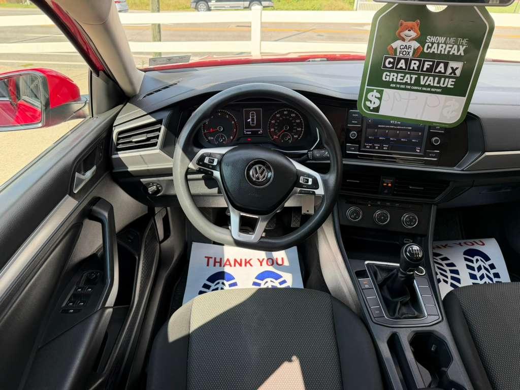 Volkswagen Jetta 1.4T S 6M 2019
