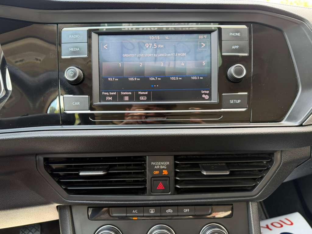 Volkswagen Jetta 1.4T S 6M 2019