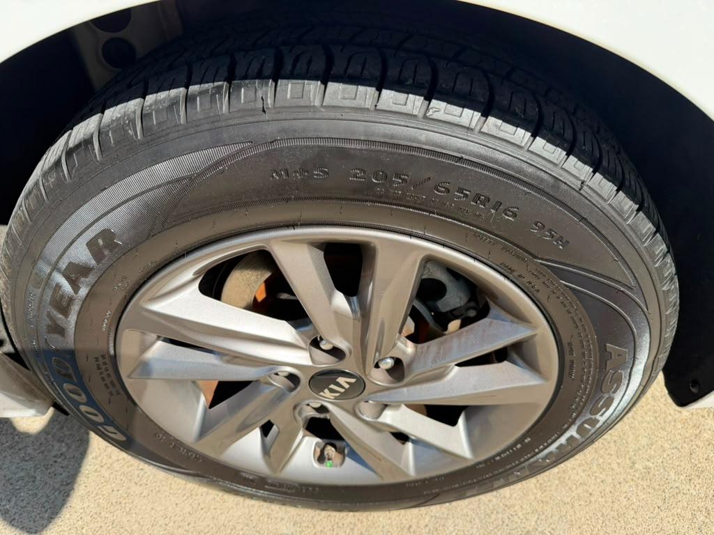 Kia Optima LX 2020