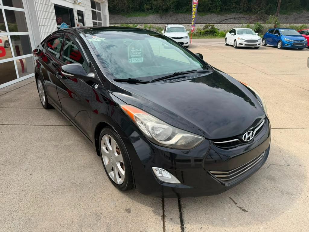 Hyundai Elantra GLS M/T 2013