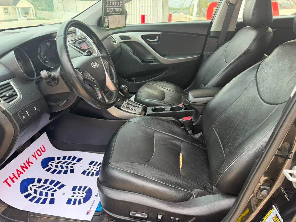 Hyundai Elantra GLS M/T 2013