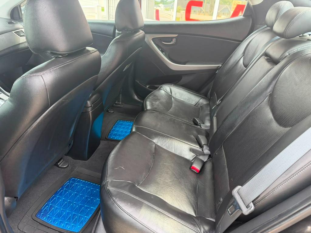 Hyundai Elantra GLS M/T 2013
