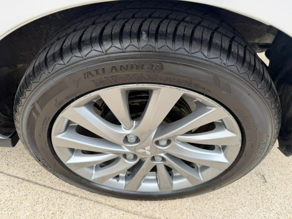Mitsubishi Mirage G4 SE 2019