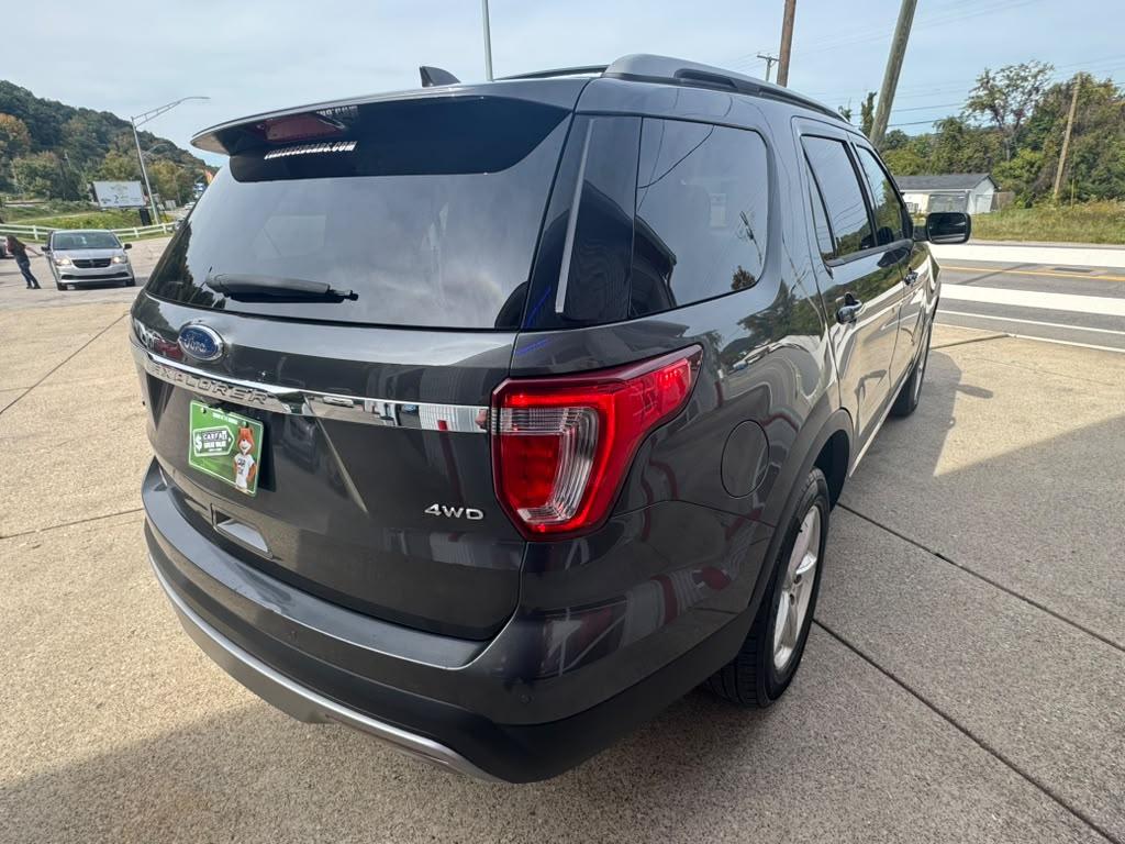 Ford Explorer XLT 4WD 2016