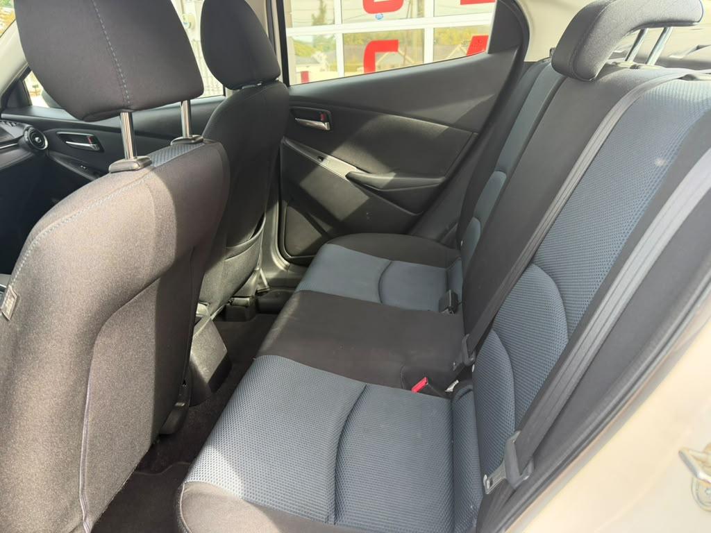 Toyota Yaris iA 6A 2017