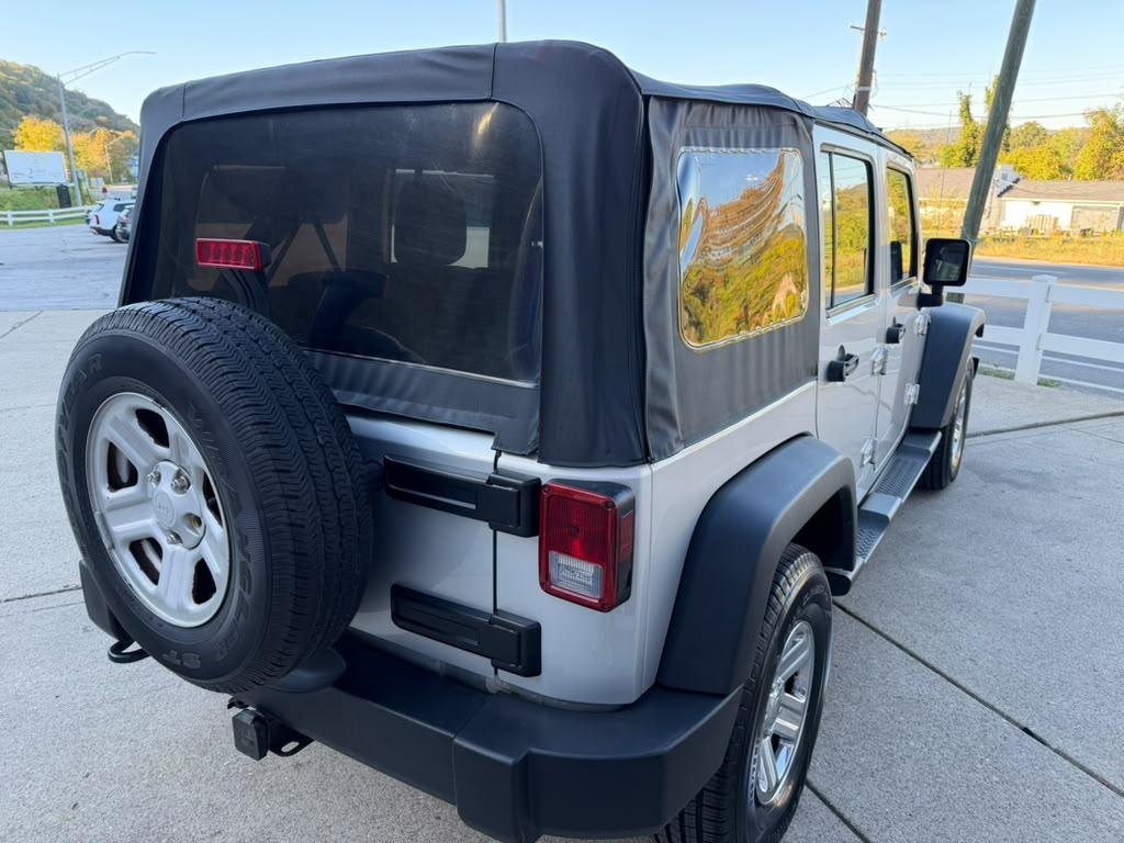 Jeep Wrangler Unlimited Sport 4WD 2012