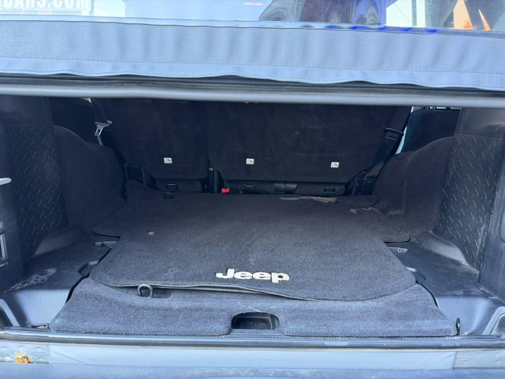 Jeep Wrangler Unlimited Sport 4WD 2012