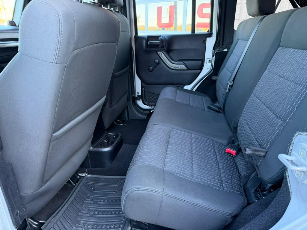 Jeep Wrangler Unlimited Sport 4WD 2012