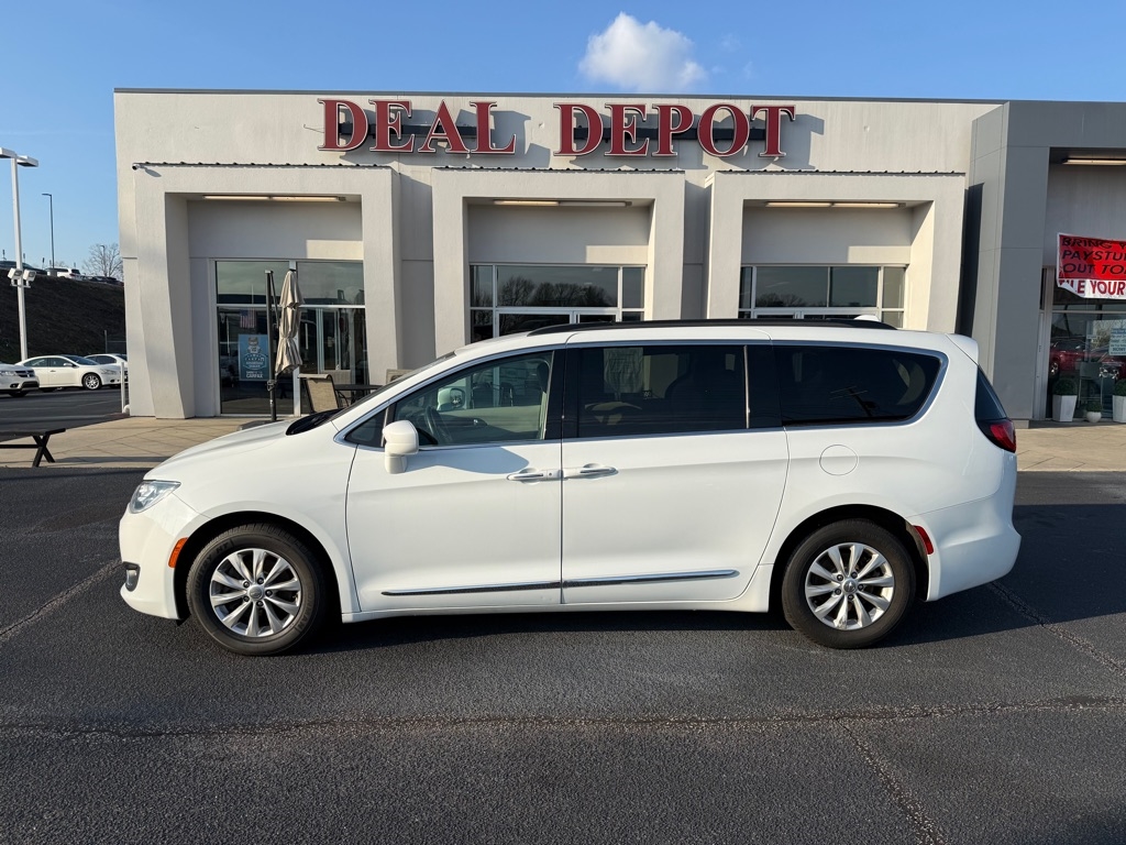 Chrysler Pacifica  2017