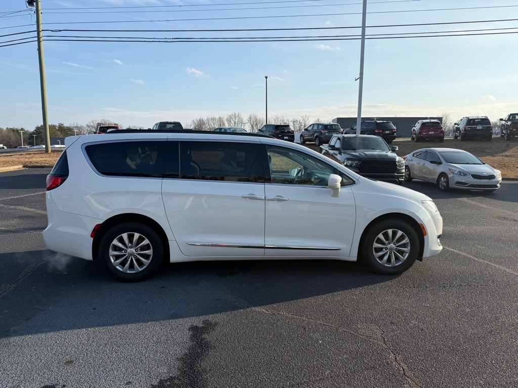 Chrysler Pacifica  2017