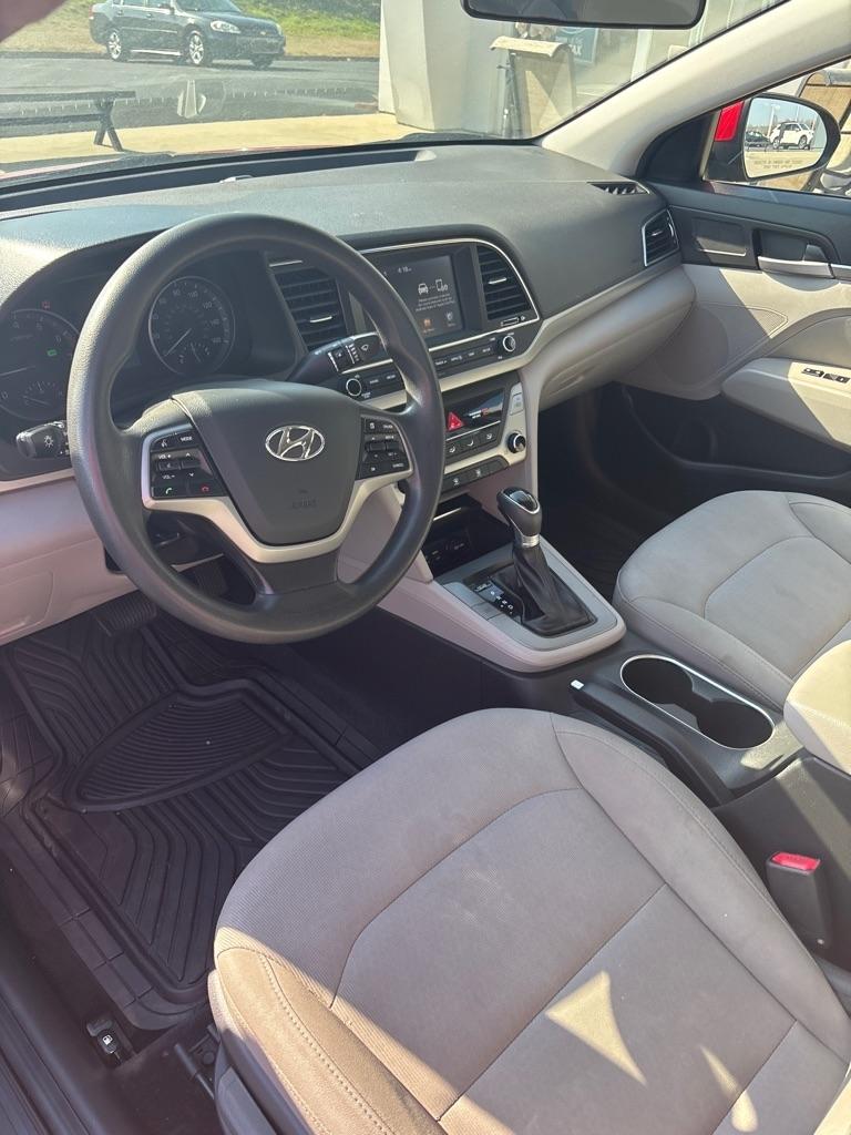 Hyundai Elantra  2018